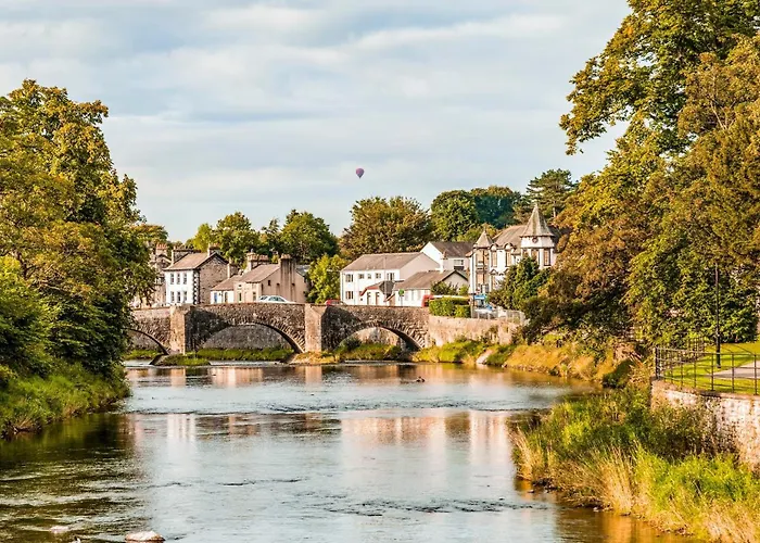 Cosy 2 Bedroom Flat In District Apartman *