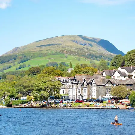 Cosy 2 Bedroom Flat In District Lägenhet