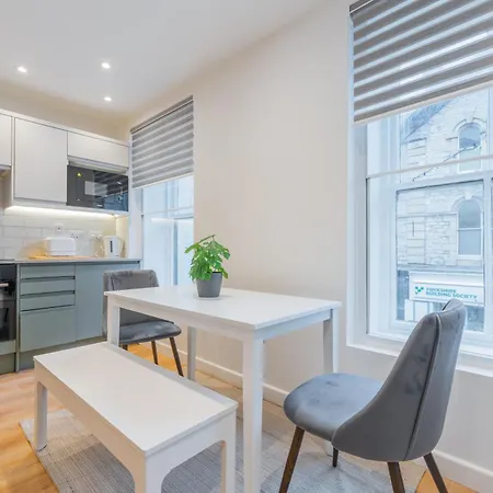 Cosy 2 Bedroom Flat In District * Kendal